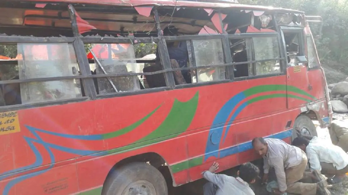bus Kashmir