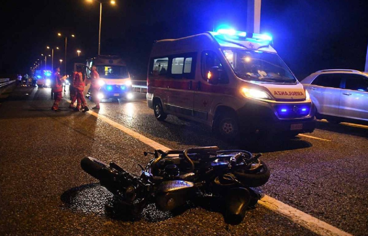 Incidente Bareggio morto un poliziotto della Questura di Milano