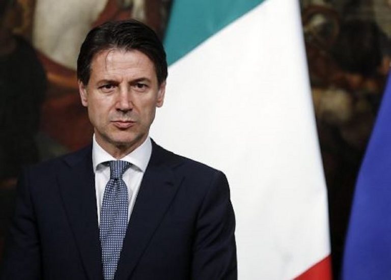 Manovra Conte attacca Salvini
