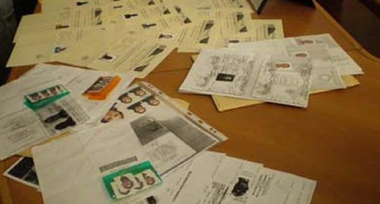 permessi di soggiorno falsi