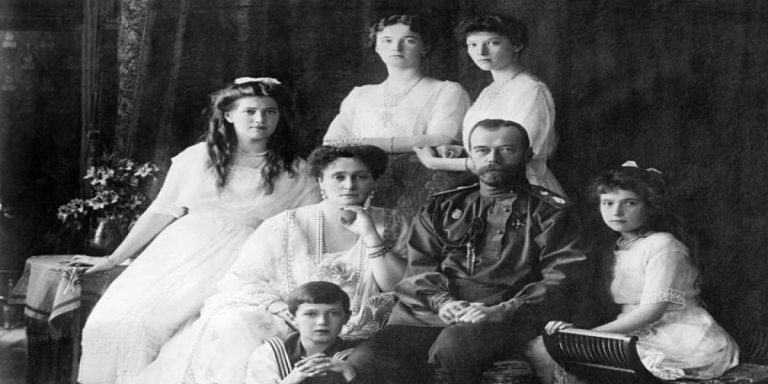 thumb w1200 romanov wikipedia 01 768x384