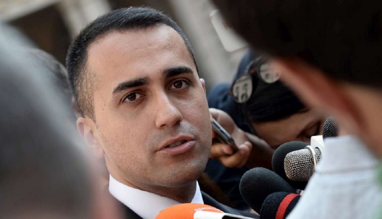 vertice notturno m5s