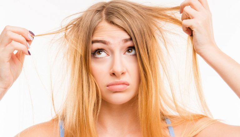Capelli rovinati.