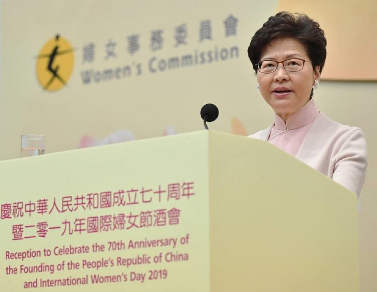 Carrie Lam annuncerà ritiro legge estradizione