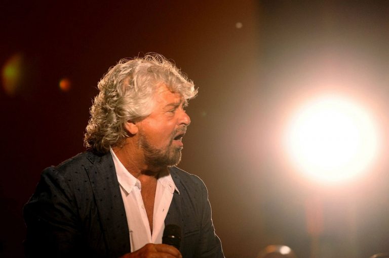 Crisi di governo Beppe Grillo