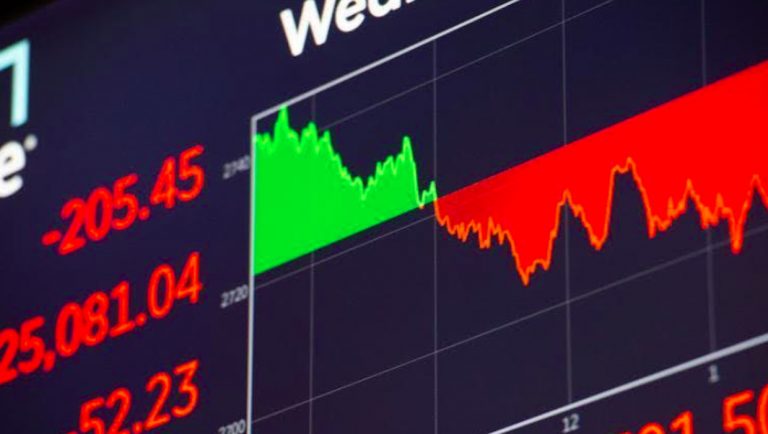 Crisi di governo, spread sale
