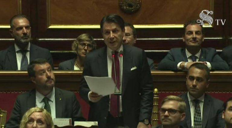 Crisi di governo stampa estera