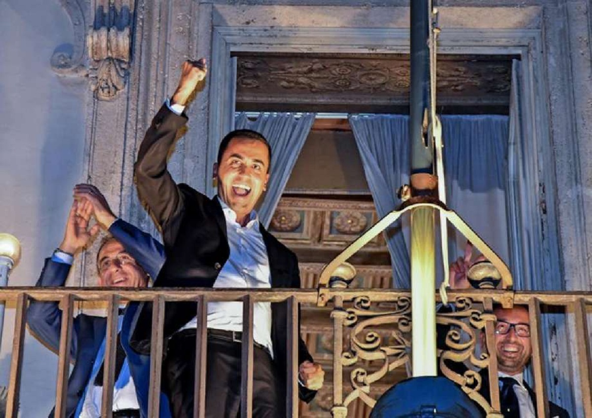 Di Maio balcone