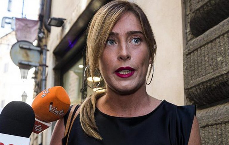 maria elena boschi insultata