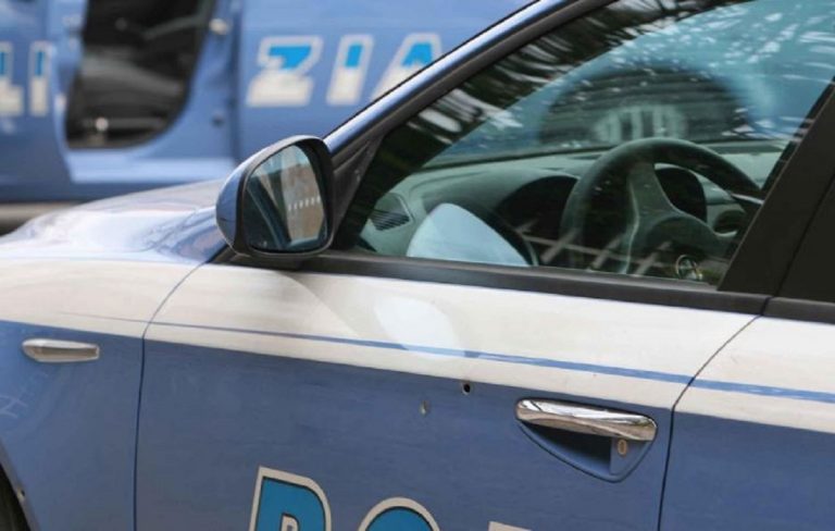 Marito ucciso dalla moglie a coltellate a Bari