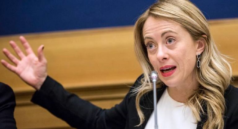 Meloni contro Grillo