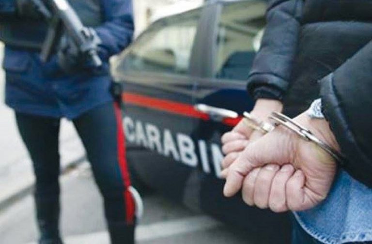 Arresti a Mondragone