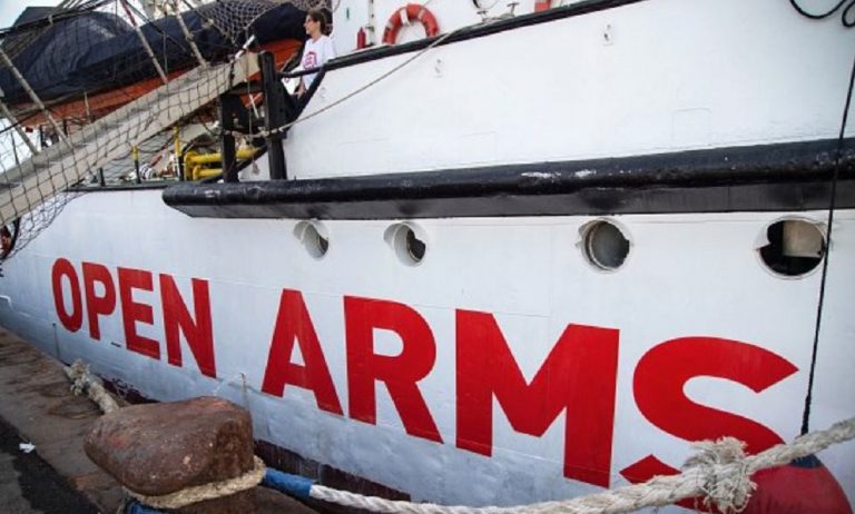 open arms spagna