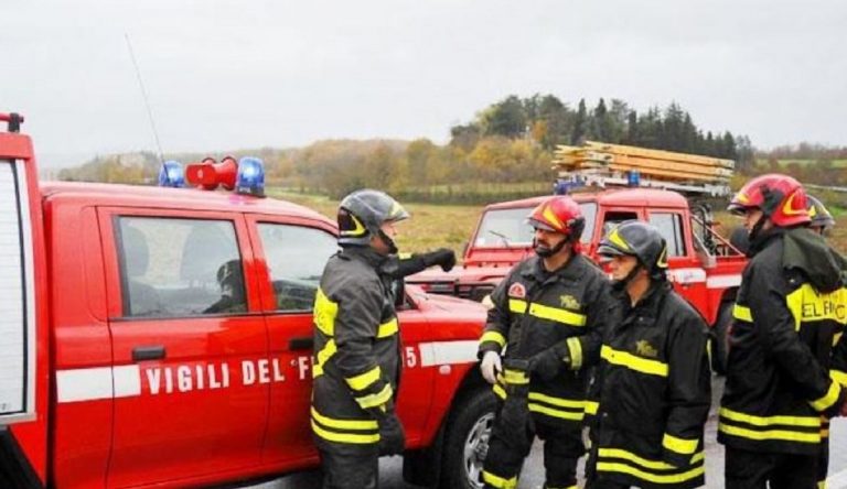 ravina scoppia gomma autocisterna
