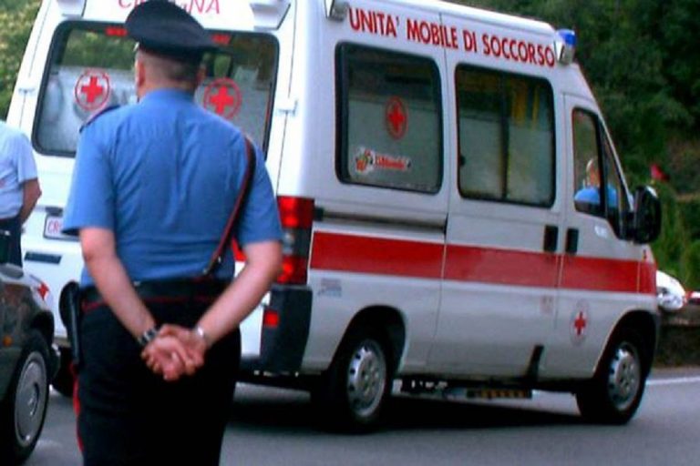auto contro bus