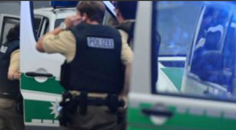 auto sulla folla a Berlino