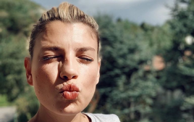 Emma marrone insulti tumore