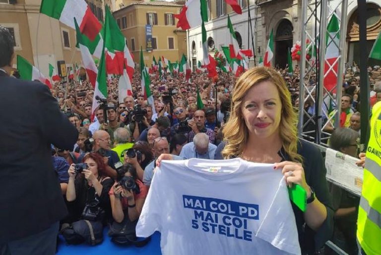Manifestazione Montecitorio Meloni