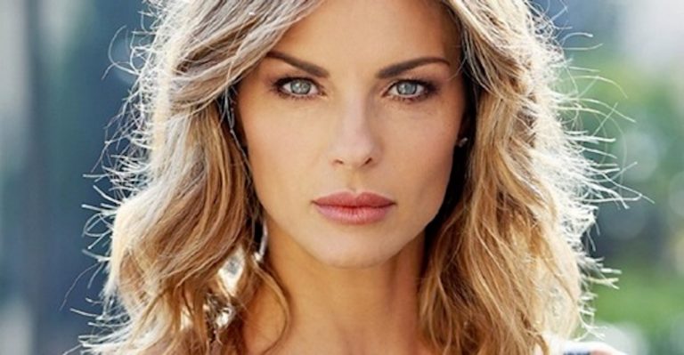 martina colombari