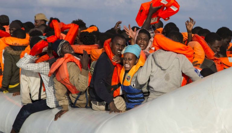 Migranti salvati dalla guardia costiera