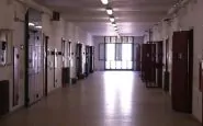 poggioreale carcere suicida