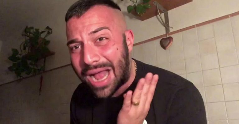 Er Faina a Temptation Island