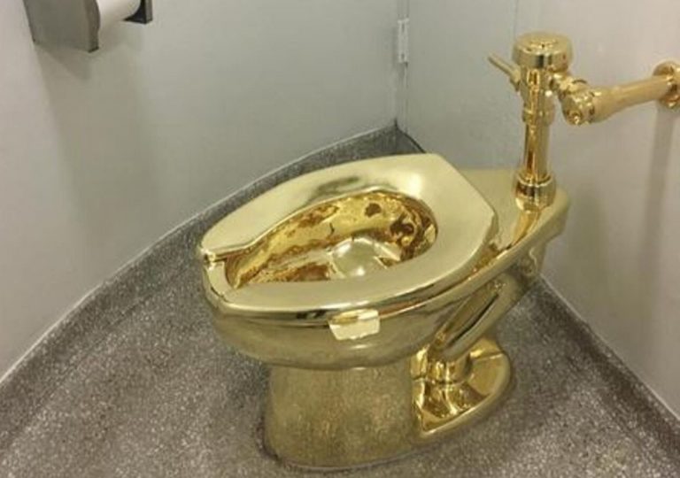 water d'oro maurizio cattelan