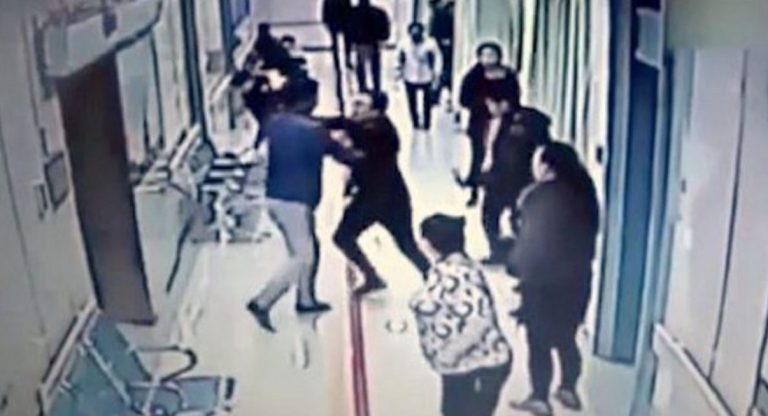aggressioni ospedali napoli