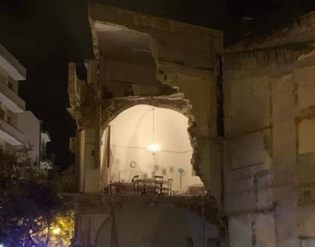 crolla una palazzina ad Andria
