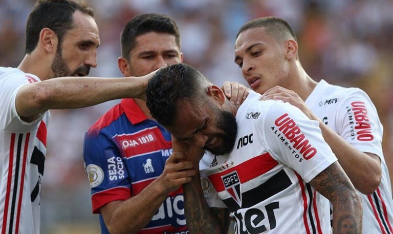 dani alves vespe