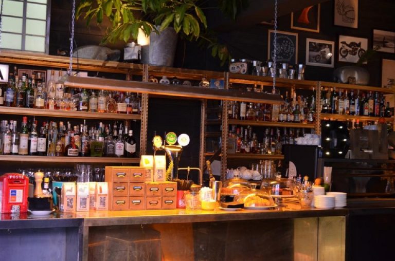 Deus ex Machina Cafe: Da Sydney sbarca a Milano