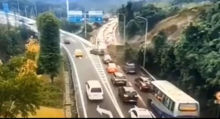 frana investe strada