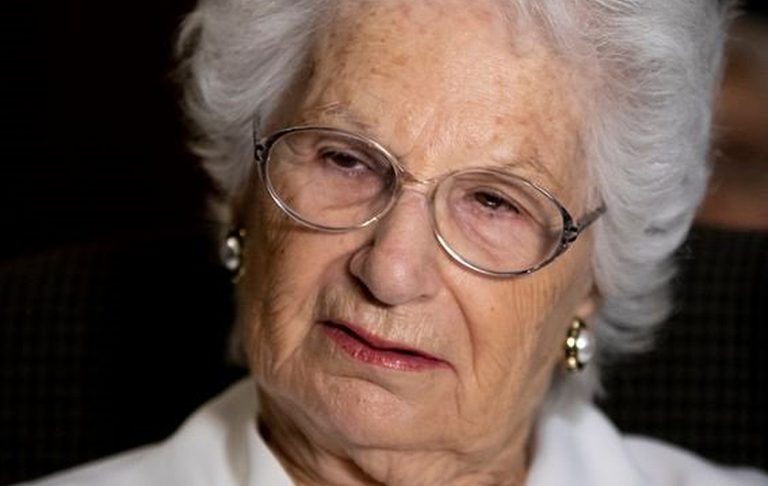 insulti-social-liliana-segre