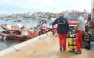Lampedusa, i corpi degli immigrati dopo il naufragio