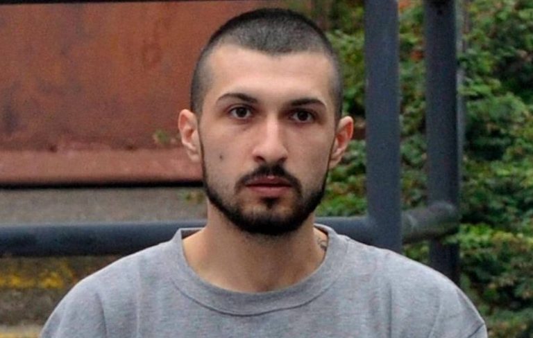 madre-figlio-accoltellati-regno-unito