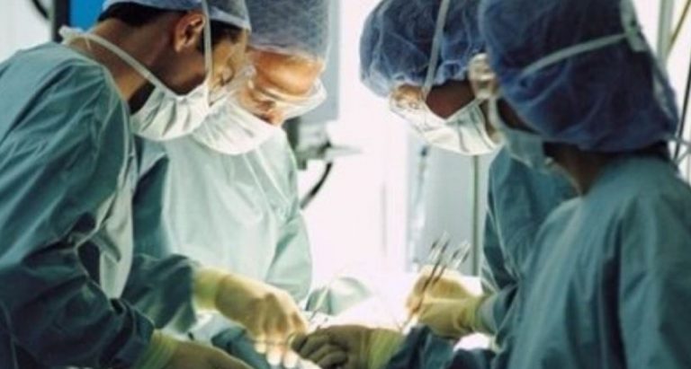 medico esporta utero