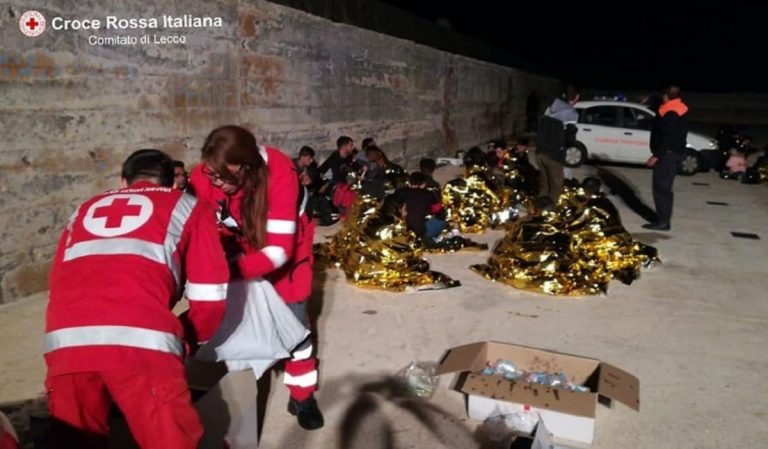 migranti puglia