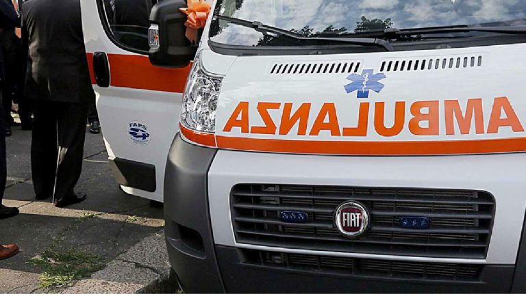 Investita dalla figlia a Giulianova