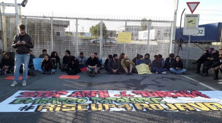 protesta attivisti