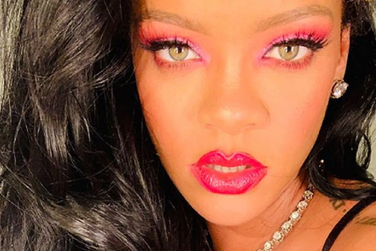 Rihanna senza veli