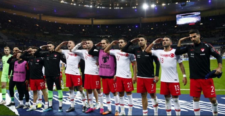 saluto militare turchia