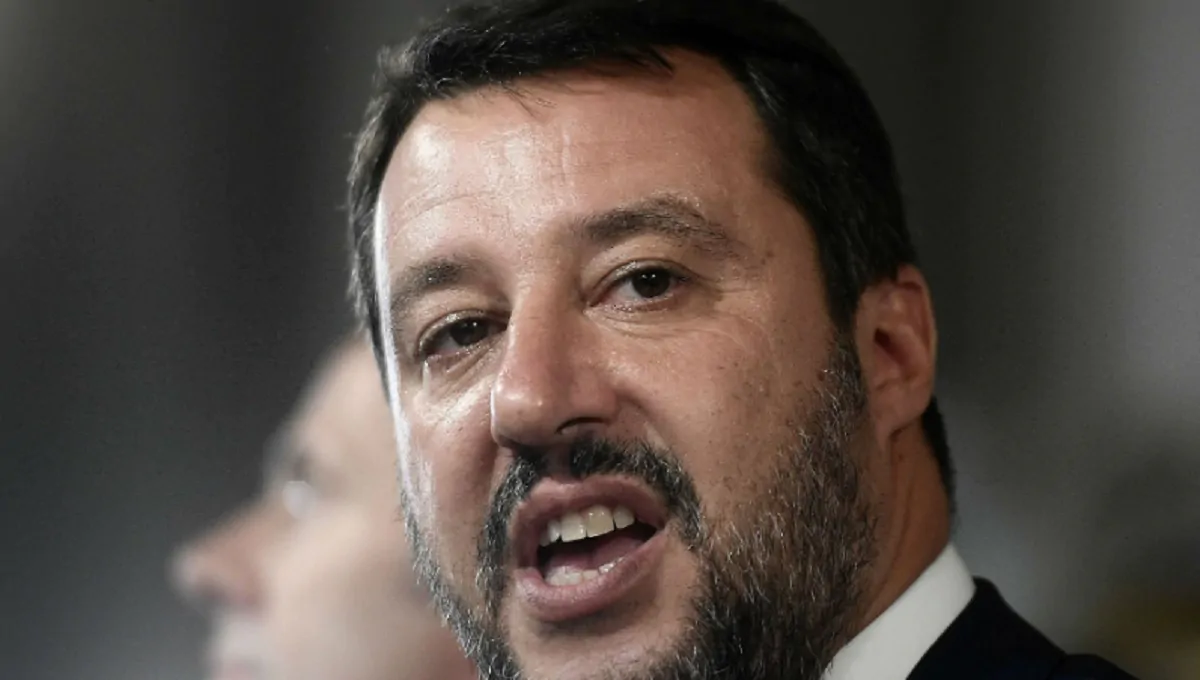 Salvini contro Conte