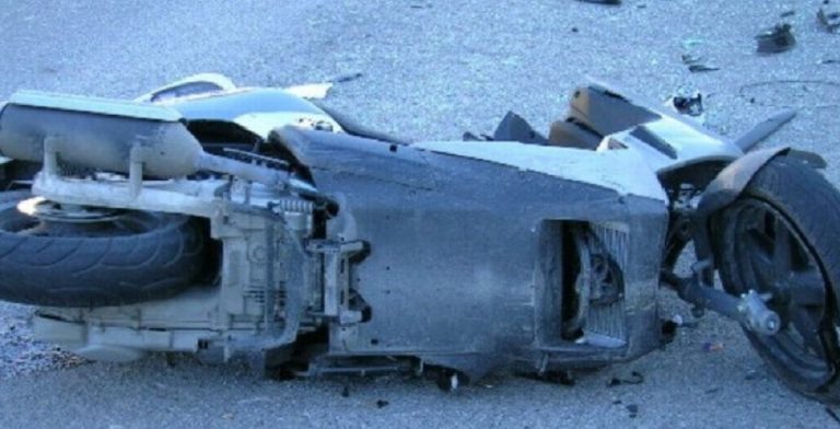 Uccide motociclista