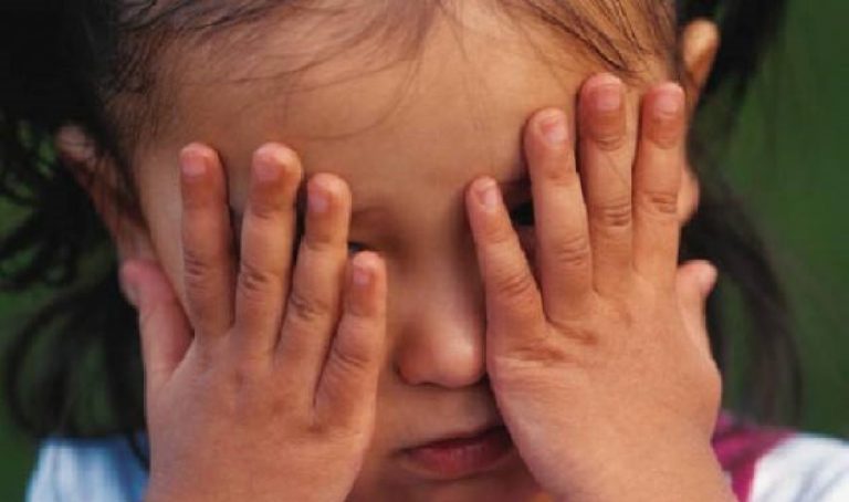 bambini maltrattati asilo