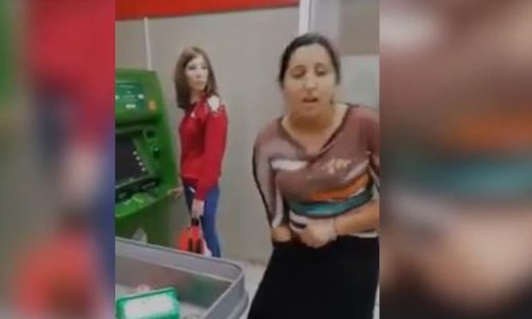 zingara ruba supermercato