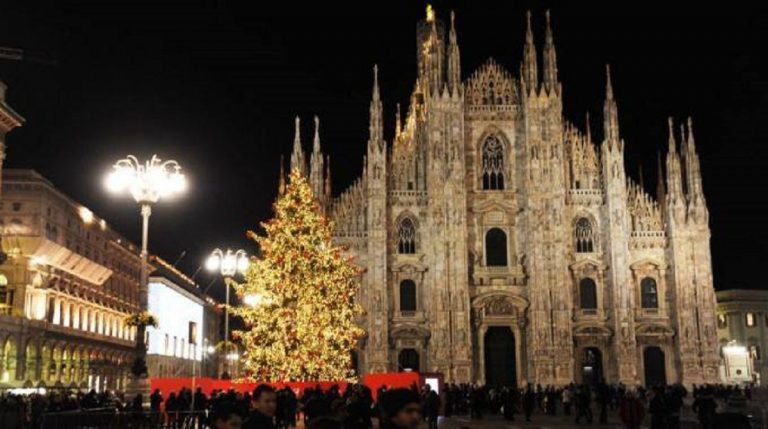 Albero Di Natale Milano 2020.Accensione Albero Di Natale Milano 2019 I Dettagli Dell Evento In Duomo