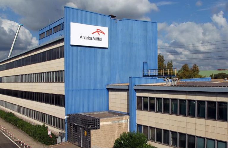 ArcelorMittal recesso