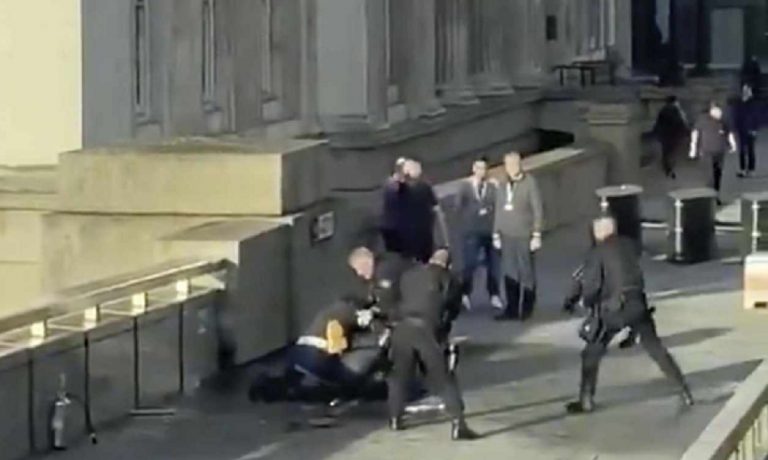 attentato londra passanti