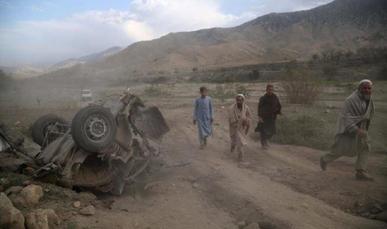 bomba scuola afghanistan