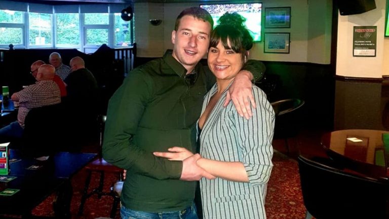 Chloe Spencer e Adam Howarth